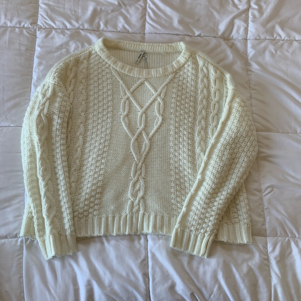 creme sweater